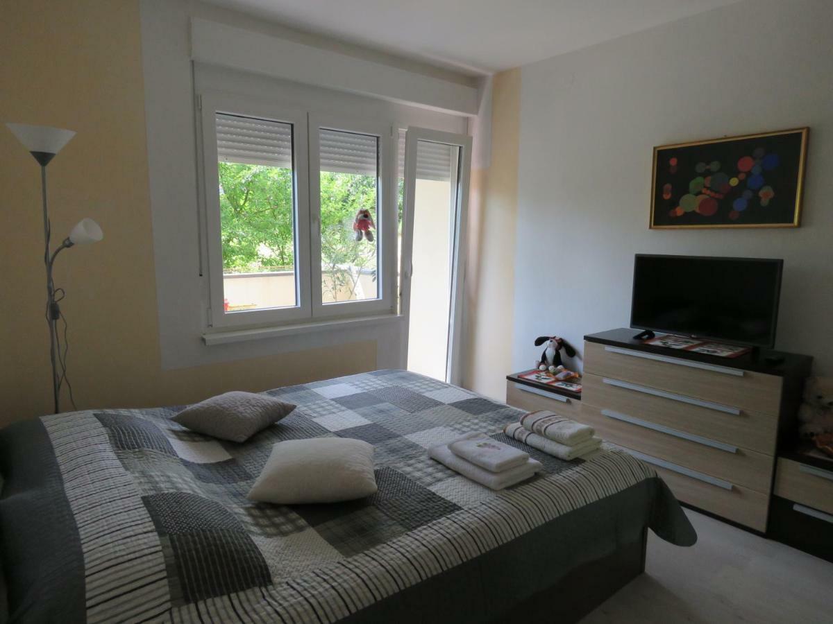 Apartman Snjeska Buzet Exterior photo
